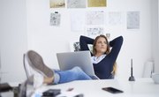 Difference Between Being a Critical Thinker & a Creative Thinker