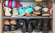 How to Remove the Smell of Mothballs From Shoes
