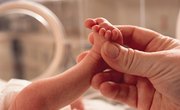 What High School Classes Do I Need to Take to Be a Neonatologist?