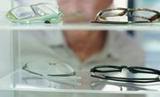 What Classes Do I Need to Take to Get Into Optometry School?