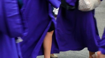 Full ride scholarships for college freshmen students