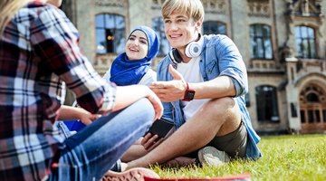 How Do I Transfer From a California Community College to an Out-of-State University?