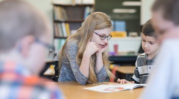 What Are the Characteristics of Traditional Grammar?