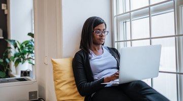 How to Apply for a McDonald's Scholarship
