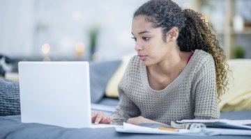 Personal Statement for scholarship: How to Write One, How long Does it Have to be, and What Is The Word Count?