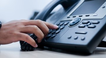 How to Record a Voicemail Greeting In French