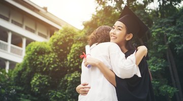 Difference Between an Executive Master's & a Master's Degree