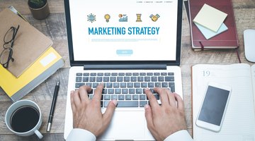 What Classes Should I Take in High School if I Want to Get Into Marketing & Advertising?
