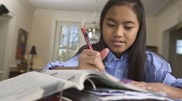 Children learn about decriptive paragraphs in elementary school.