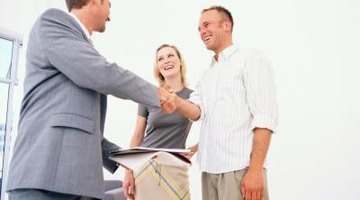 The best college sales programs offer high job placement and specialization opportunities.