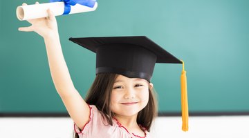 How to Figure Out What Year a Child Will Graduate From High School
