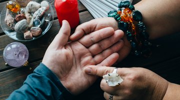 How Dice Are Used In Fortune Telling