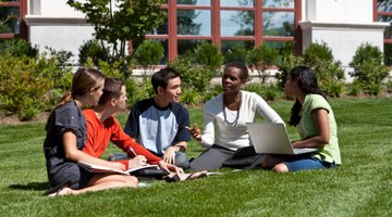 Structuralist English teaching often requires students to practice what they learn.