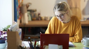How to Become Emancipated From Parents for Student Financial Aid