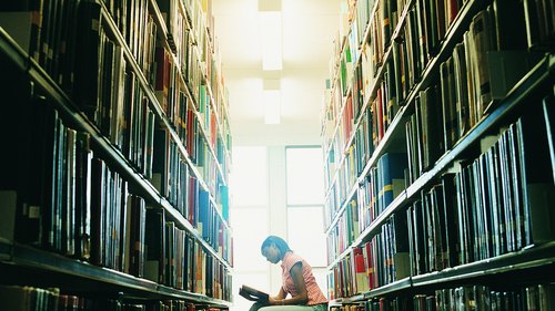 Financial Aid: Scholarships and Grants for Navajo People